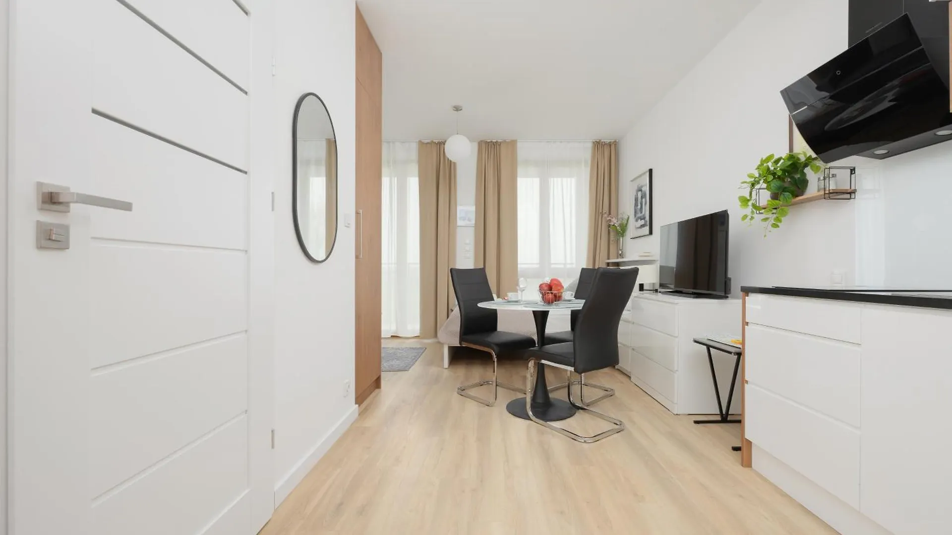 Sarmacka 27 Studio 3-Close To Medicover And Paley Warsaw Apartment