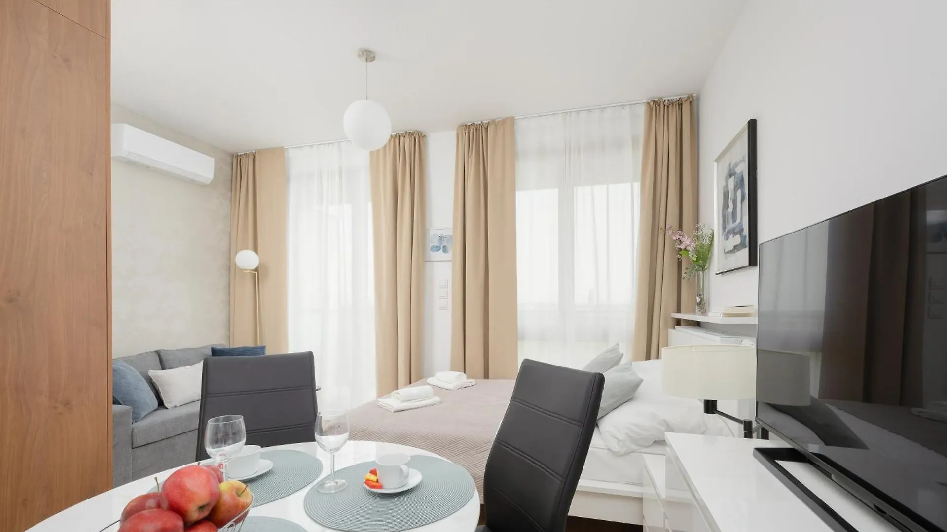 Sarmacka 27 Studio 3-Close To Medicover And Paley location